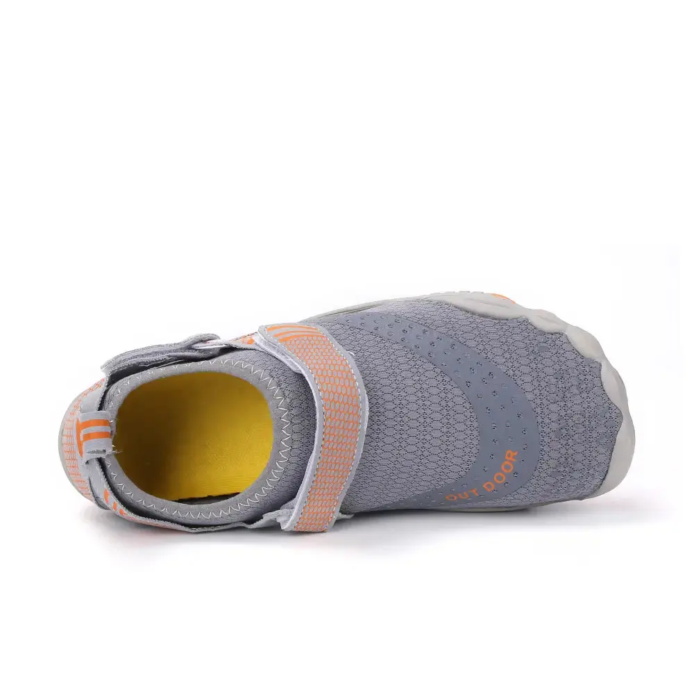 Strappers - Image 17